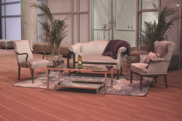 Small Silver Classic Lounge