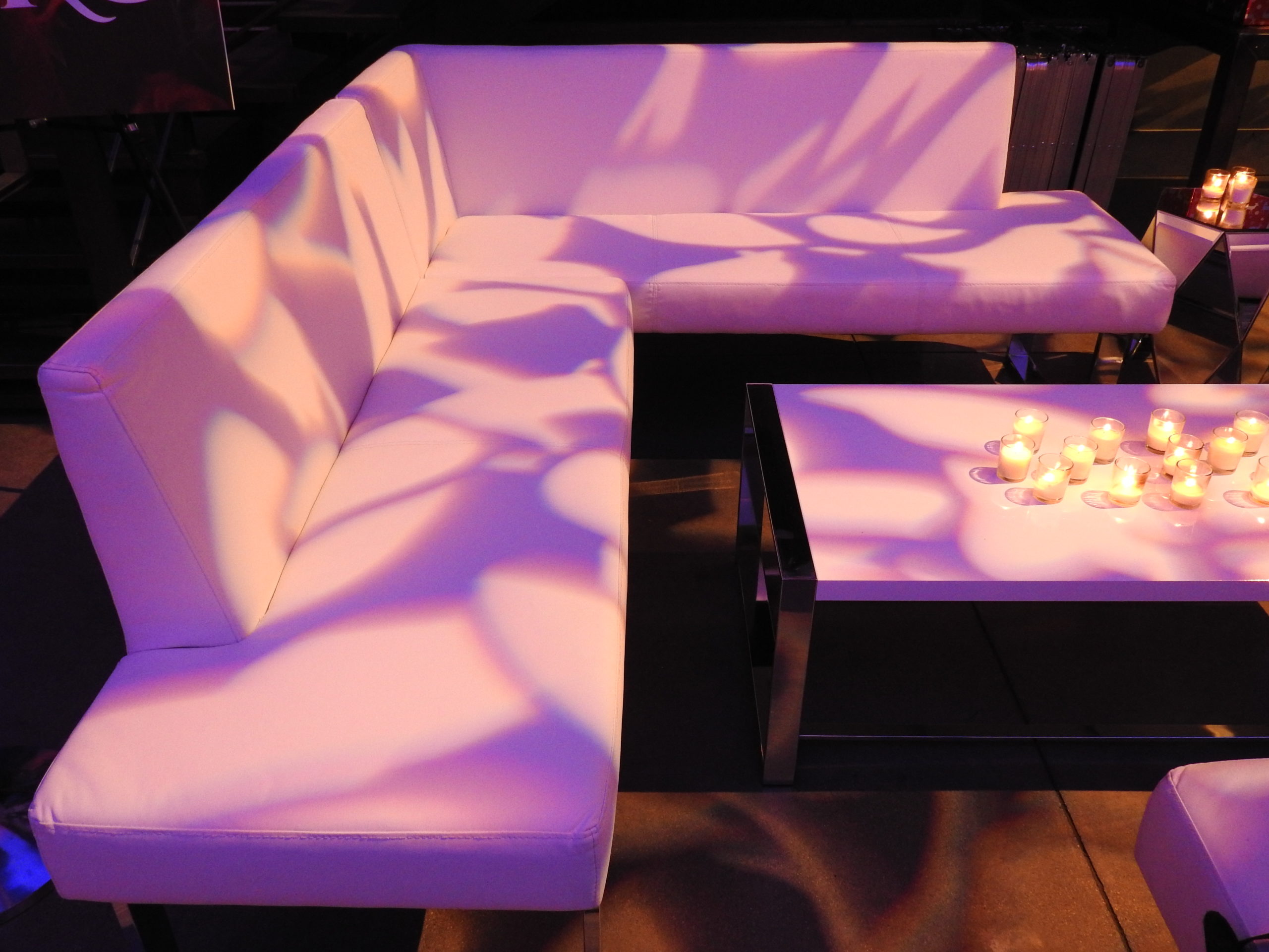 Textured lighting on lounges